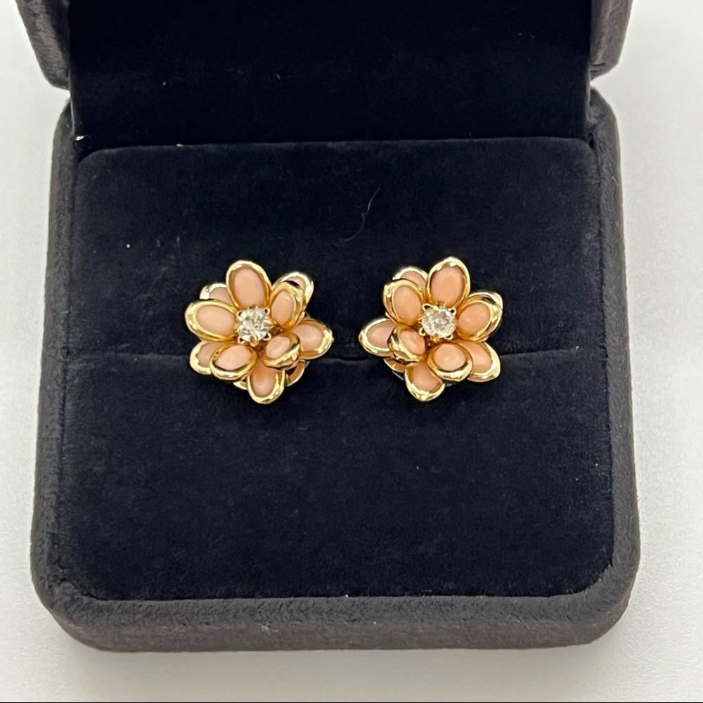 3/$20 Coral and Gold Flowerbud earrings with gem center
